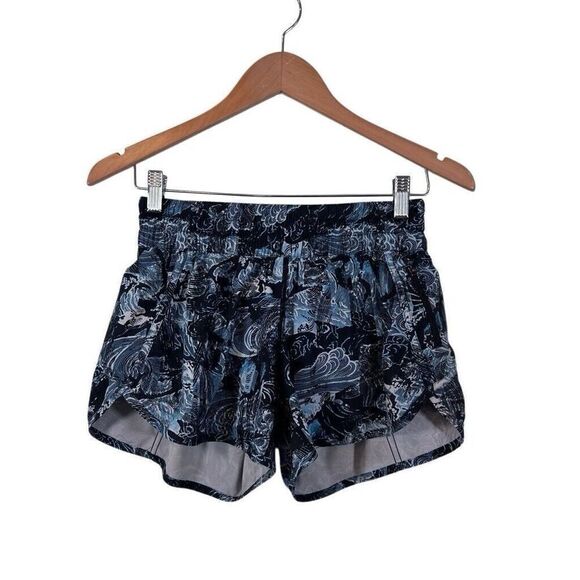 LULULEMON Womens Tracker Shorts Running 4" Lined Life Lines Black 8 - Picture 4 of 9